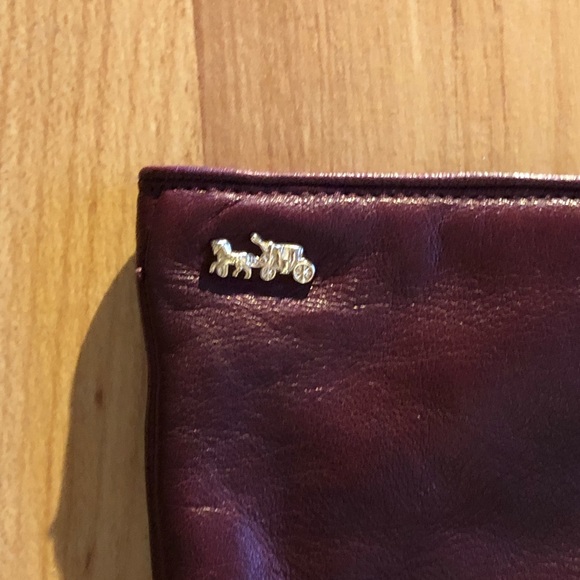 Coach Deep Auburn leather gloves - Picture 3 of 3